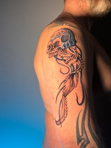 Negocio Coffin Club - Salon De Tatouage