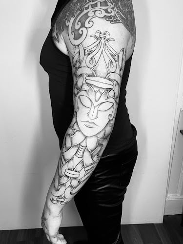 Negocio Griffes Du Nord Tattoos Et Piercings