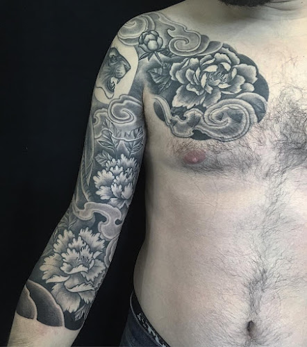 Negocio Inkvaders Tattoo Studio