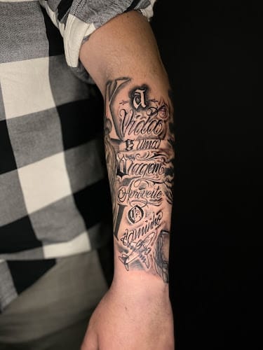 Negocio Joey Tattoo