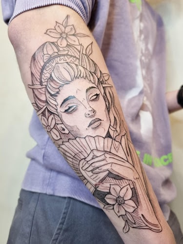 Negocio Jordan Tattoo And Plants