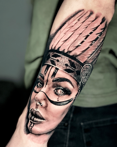 Negocio Luther Art Ink Tattoo & Piercing Titolare Ad Libitum Studio Lugano