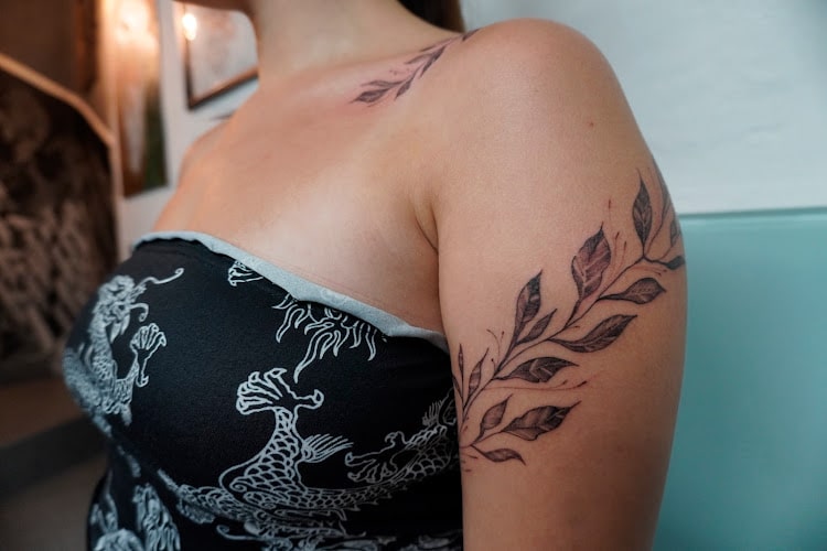 Negocio Quattro Ventuno Studio Tattoo & Piercing