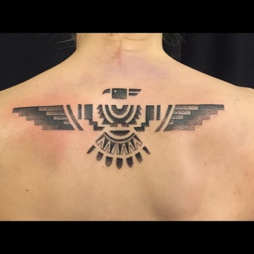 Raketenwacholder Tattoo Und Piercing