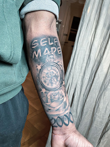Negocio Versaci Tattoo
