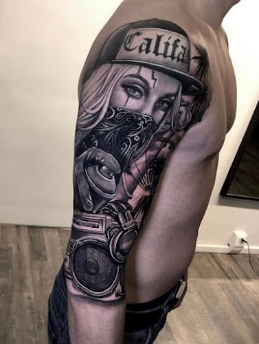 Negocio X-Skullz Tattoo Wettingen